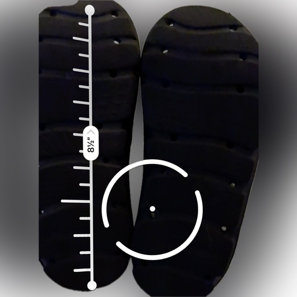 〰️〰️ New Balance Youth Slides Black 〰️〰️ - Picture 8 of 10